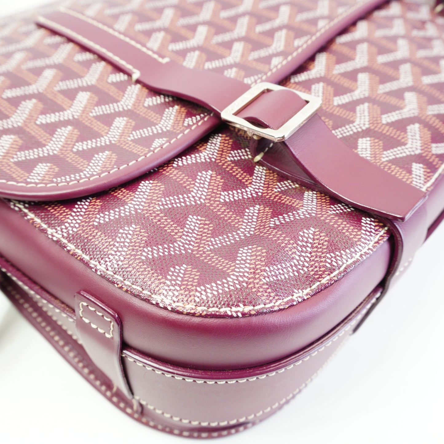 Goyard	Belveere Messenger Bag Burgundy Medium SHW
