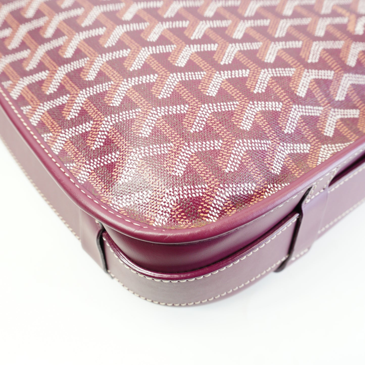 Goyard	Belveere Messenger Bag Burgundy Medium SHW