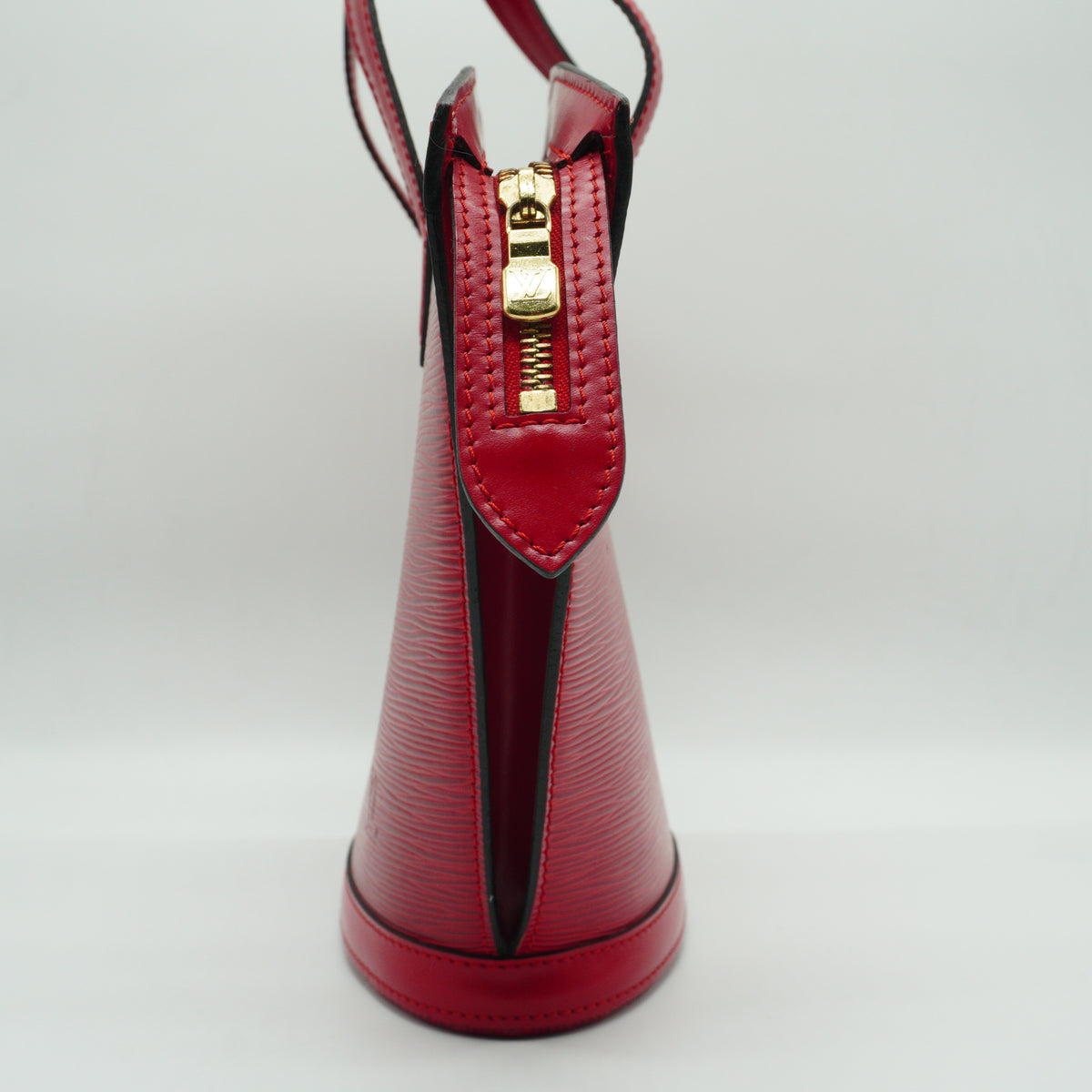 Louis Vuitton	Epi Saint Jacques PM Red GHW