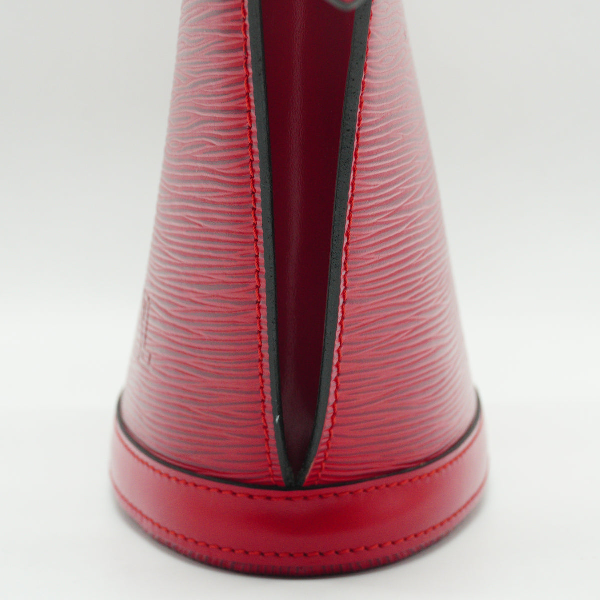 Louis Vuitton	Epi Saint Jacques PM Red GHW