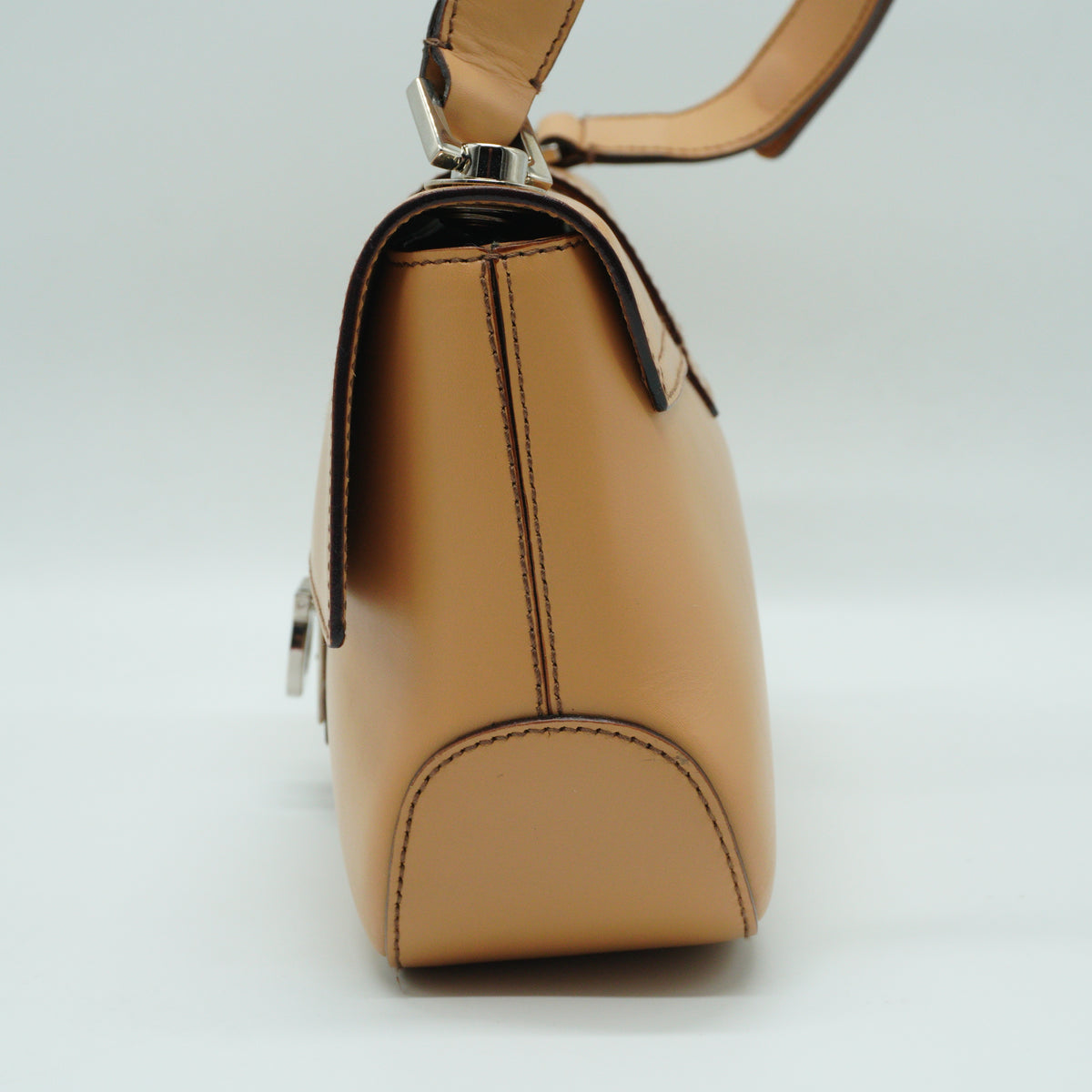 Salvatore Ferragamo	Gacini Leather Shoulder Bag Small Beige GHW