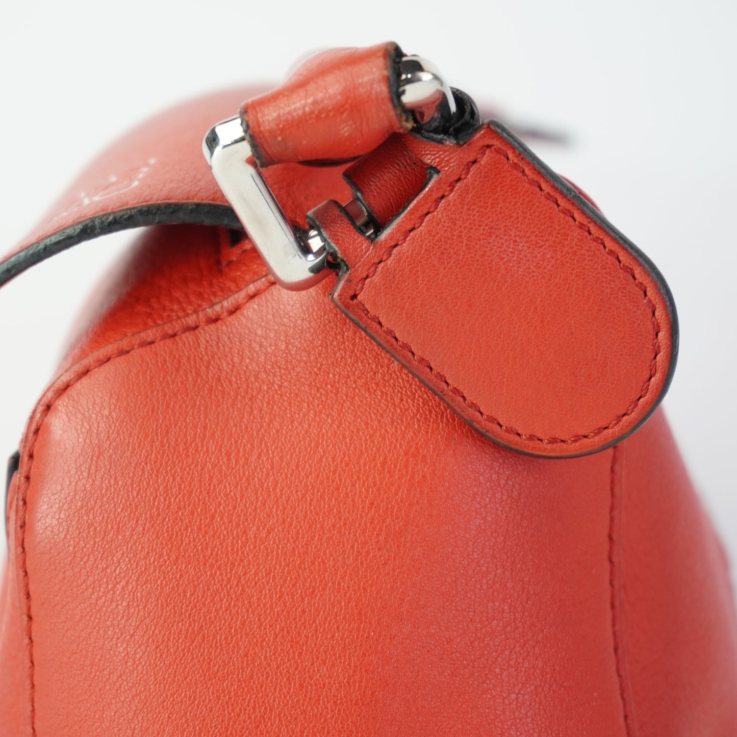 Loewe Puzzed Red Calfukin Lether