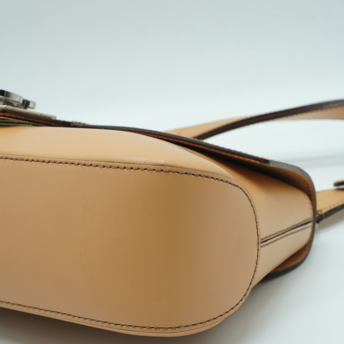Salvatore Ferragamo	Gacini Leather Shoulder Bag Small Beige GHW