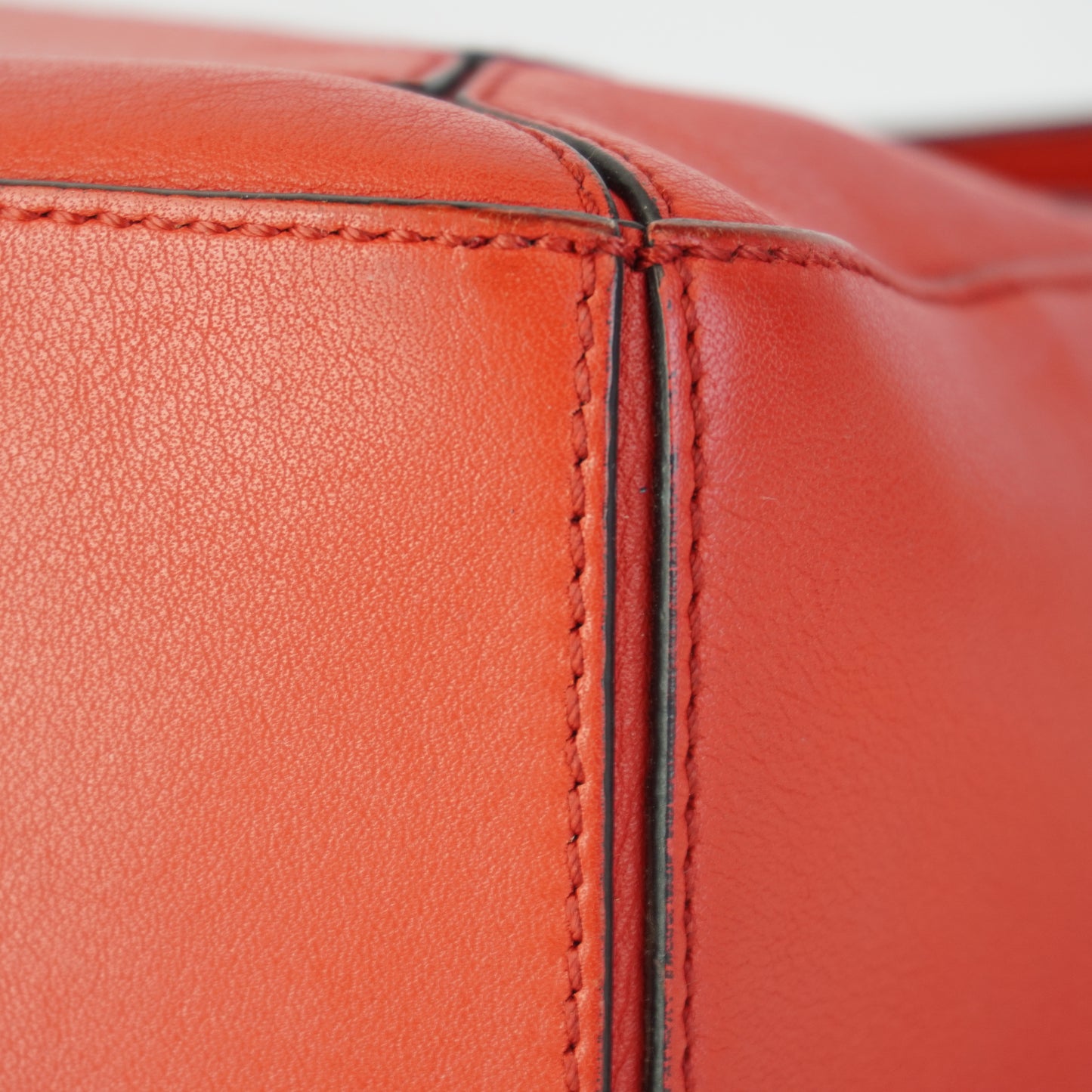 Loewe Puzzed Red Calfukin Lether