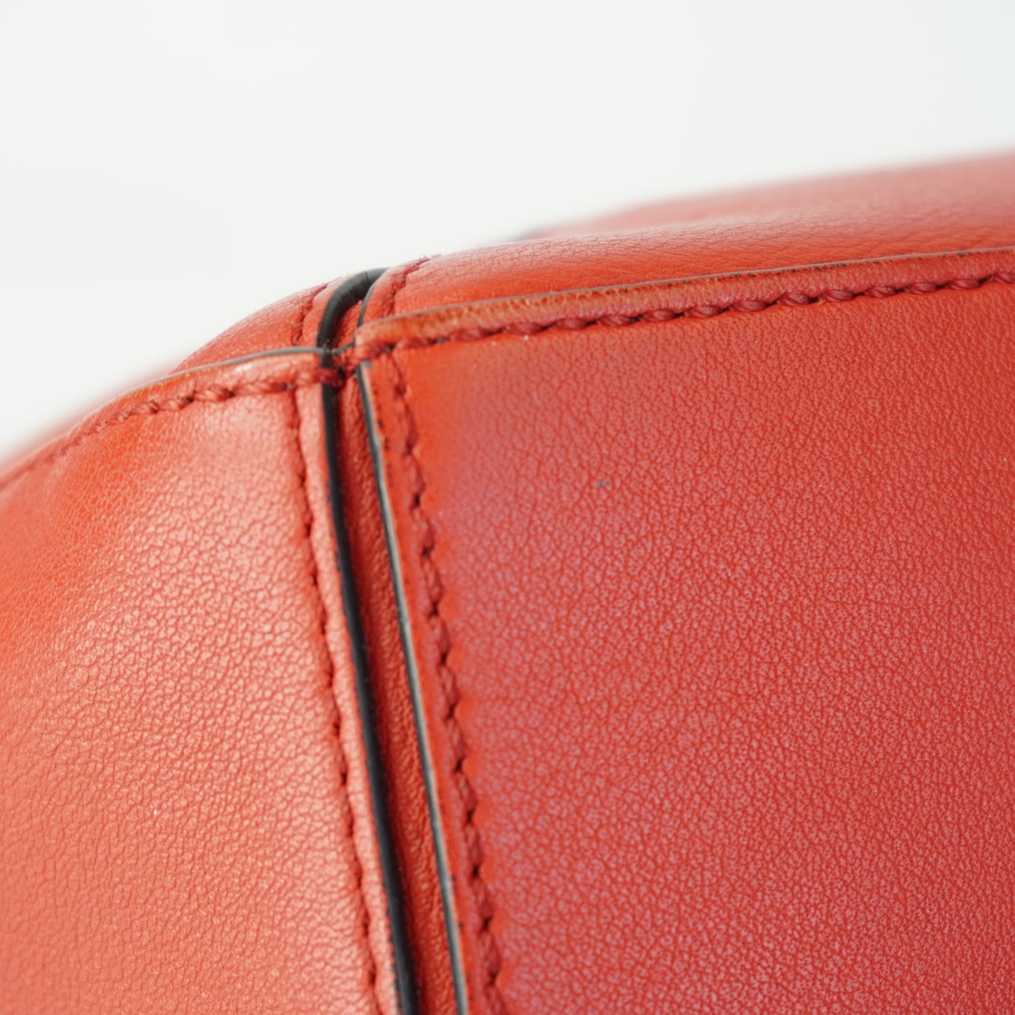 Loewe Puzzed Red Calfukin Lether