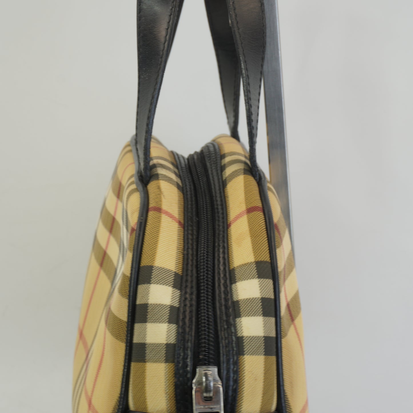 Burberry	Nova Check Tote SHW Medium