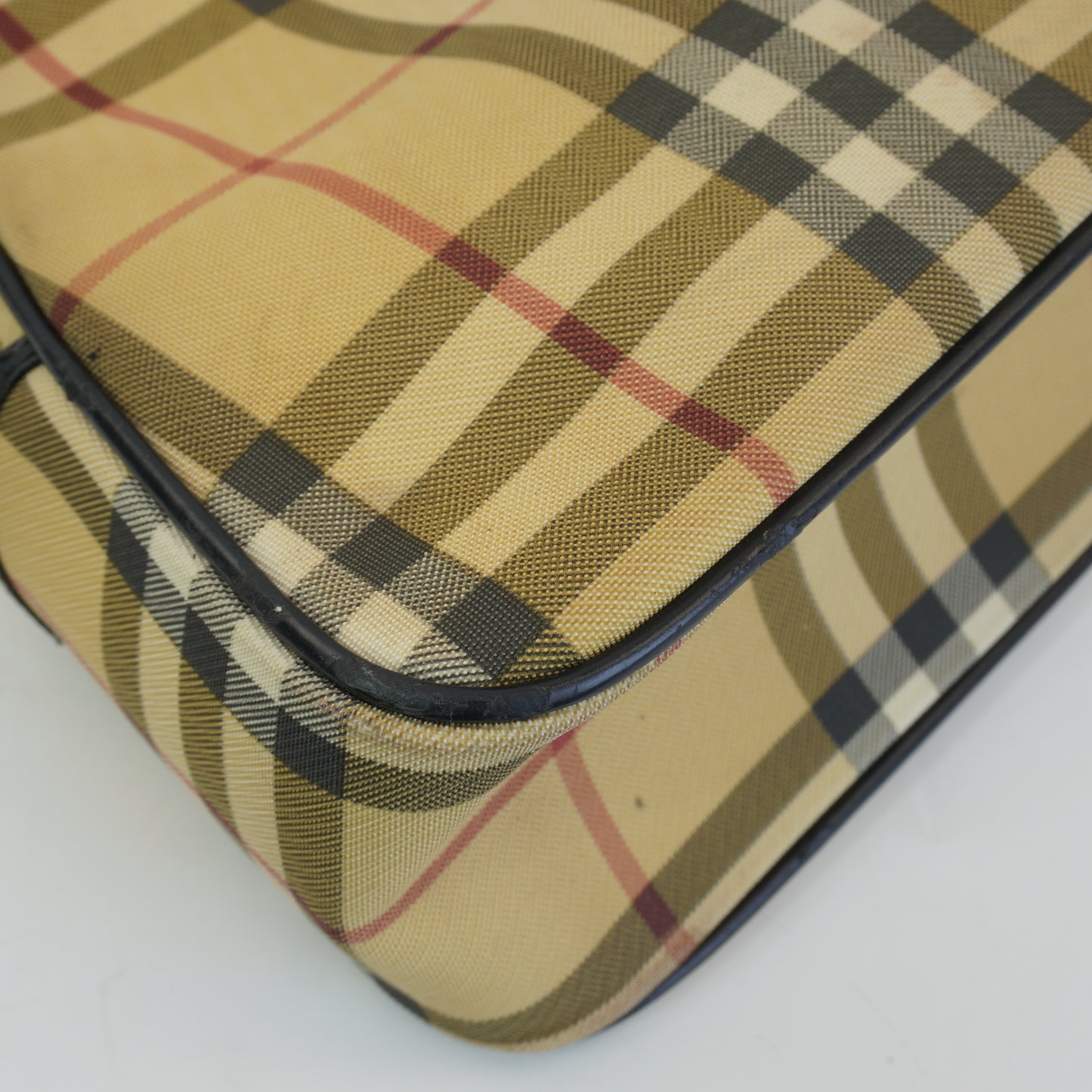 Burberry	Nova Check Tote SHW Medium