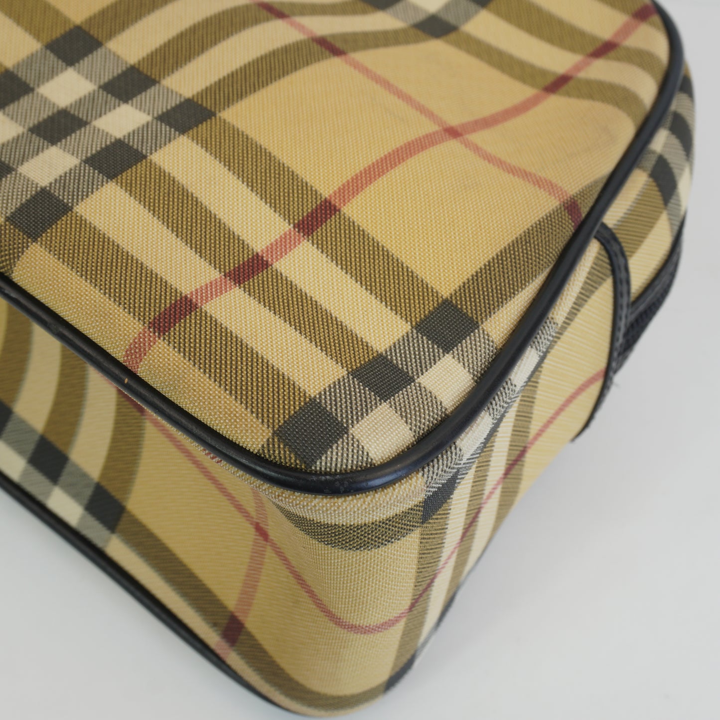 Burberry	Nova Check Tote SHW Medium