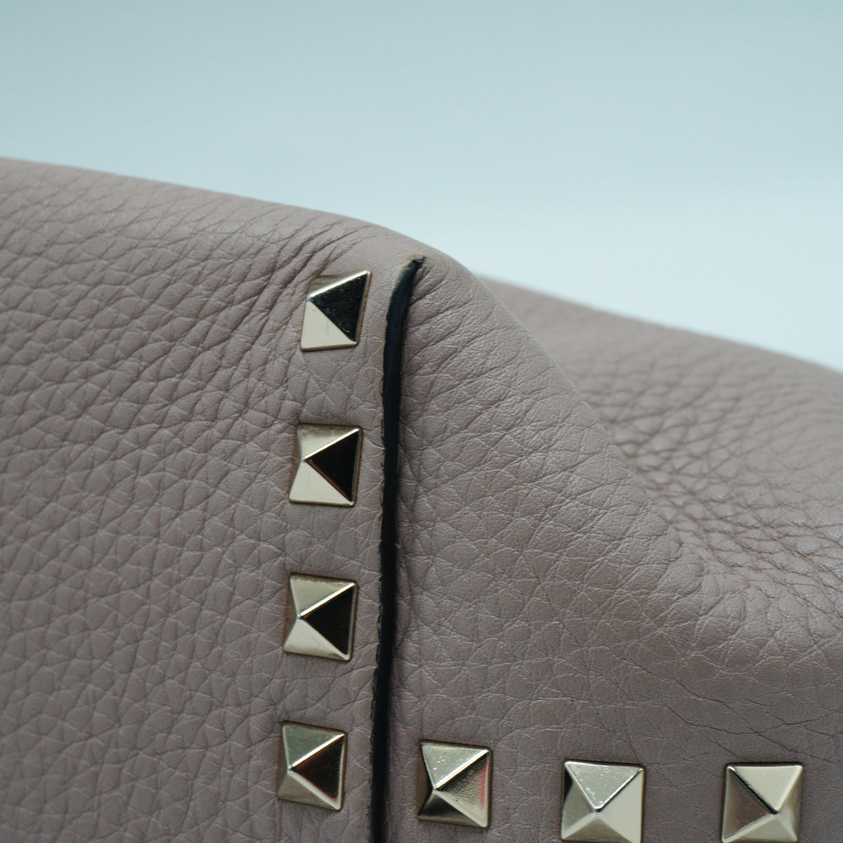 Valentino	Rockstud Double Flap Crossbody Bag Small Poudre GHW