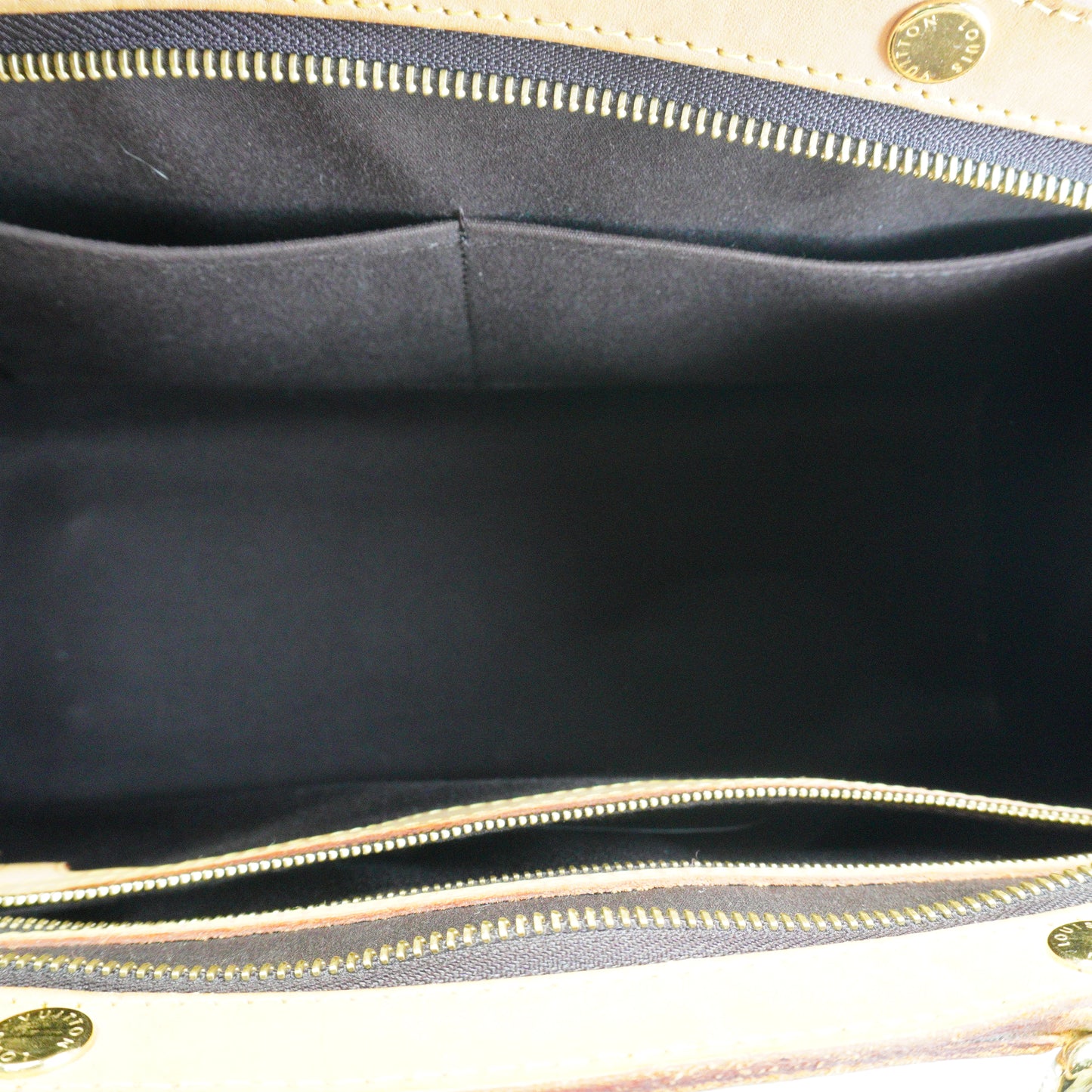 Louis Vuitton	Brea Monogram Vernis patent leather large GHW