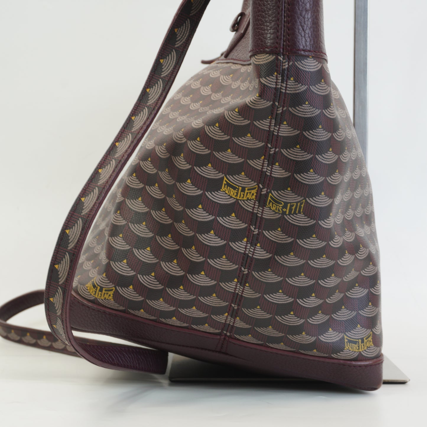 FLP	Carry-On SHW Small