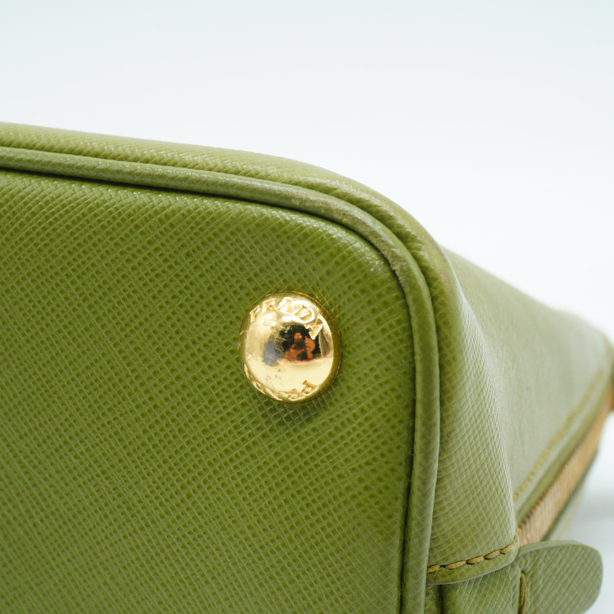 Prada	Promenade Bag Medium Saffiano Olive Green GHW