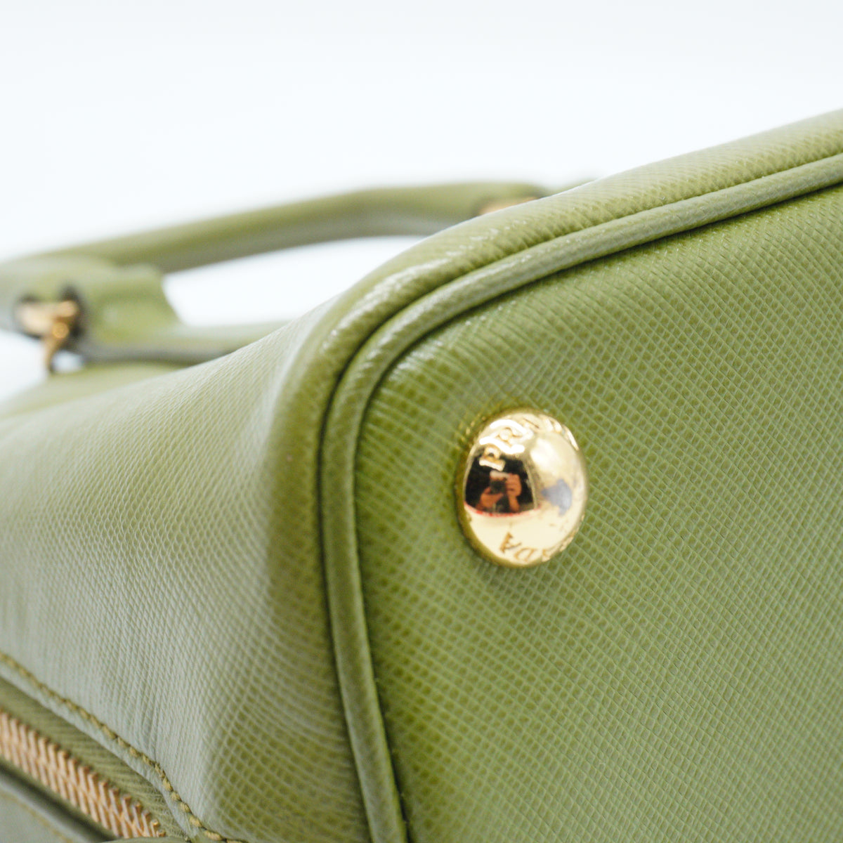Prada	Promenade Bag Medium Saffiano Olive Green GHW