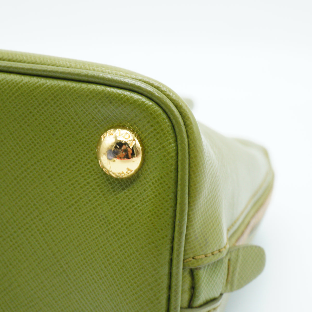 Prada	Promenade Bag Medium Saffiano Olive Green GHW