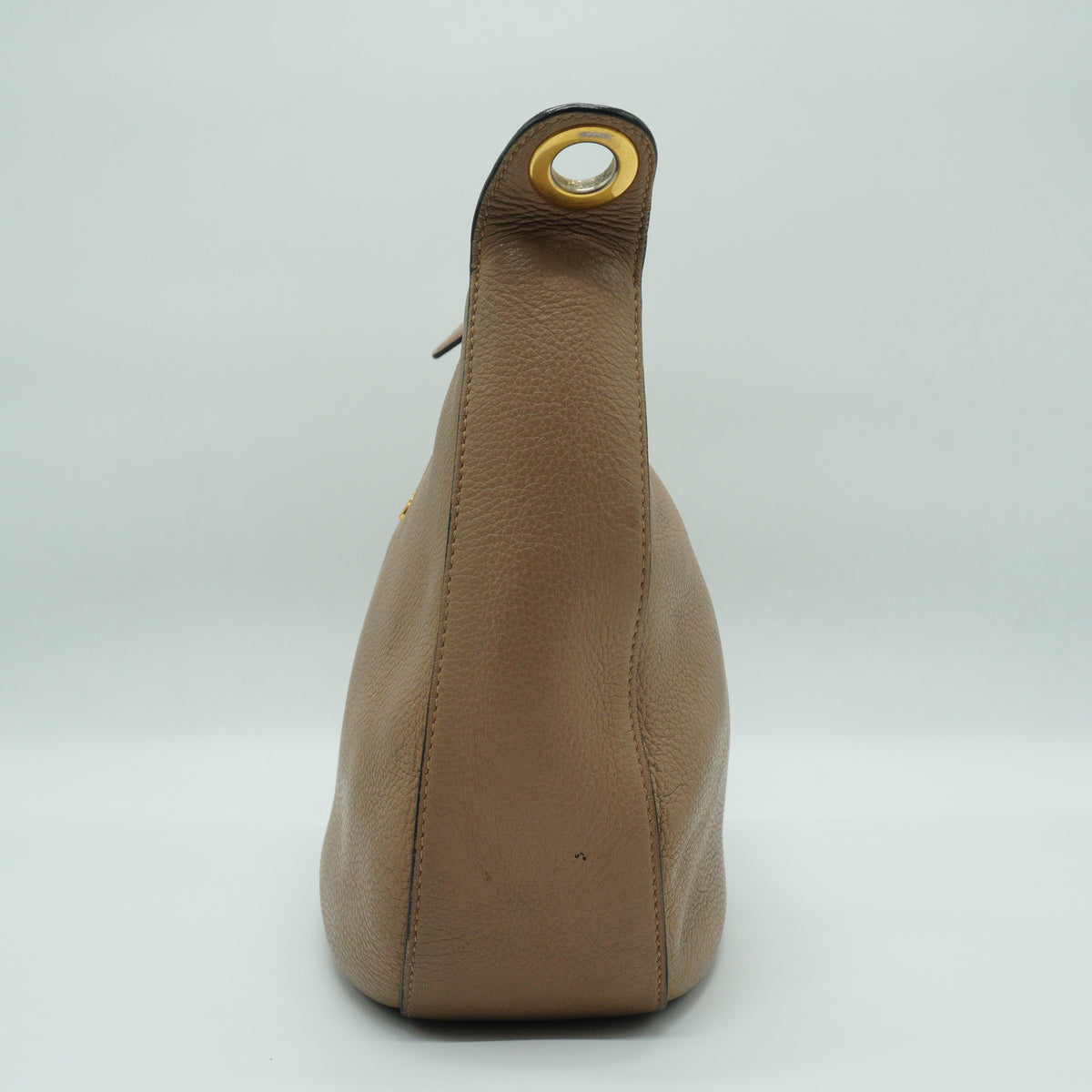 Prada	Vitello Daino Medium Hobo Beige GHW
