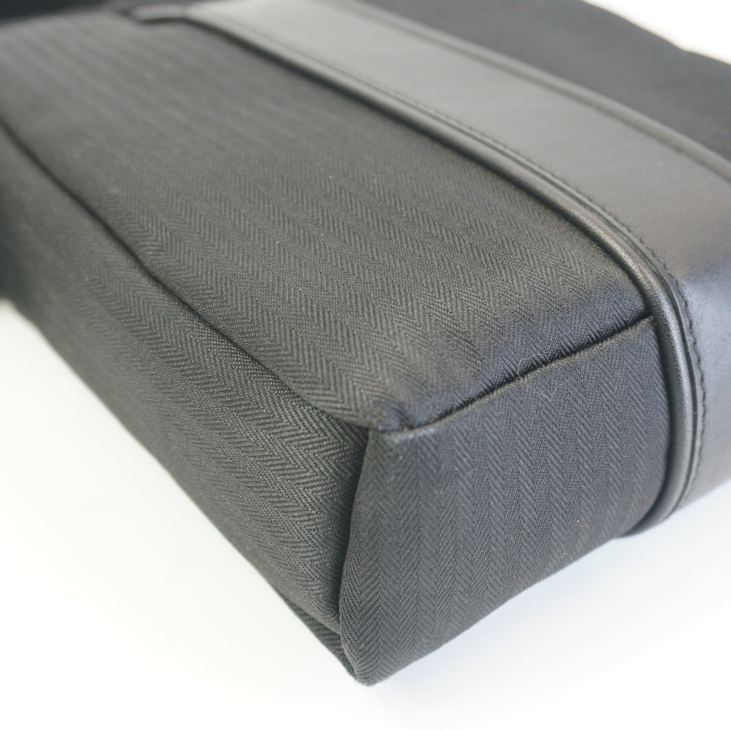 Hermes	Acapulco Bandouliere Messenger Bag Black Small SHW