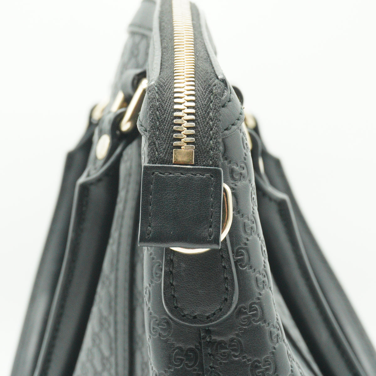 Gucci	Microguccissima Medium Dome Satchel Black Medium GHW