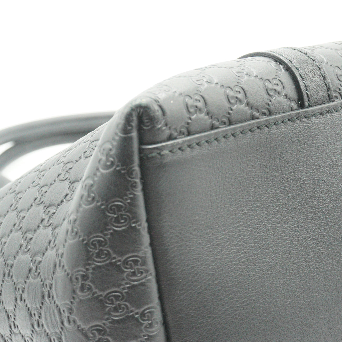 Gucci	Microguccissima Medium Dome Satchel Black Medium GHW