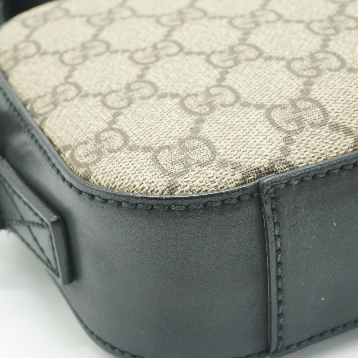 Gucci Messenger Bag Small GG Canvas SHW