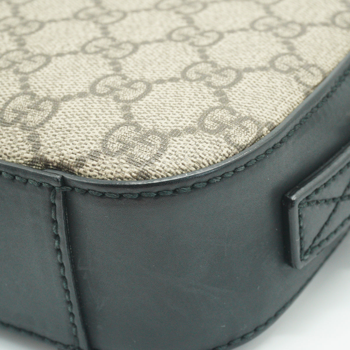 Gucci Messenger Bag Small GG Canvas SHW