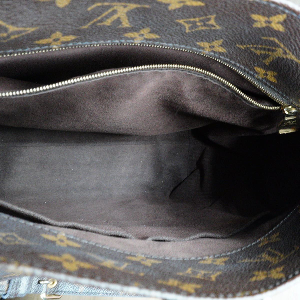 Louis Vuitton Metis Monogram Canvas Hobo Bag GHW