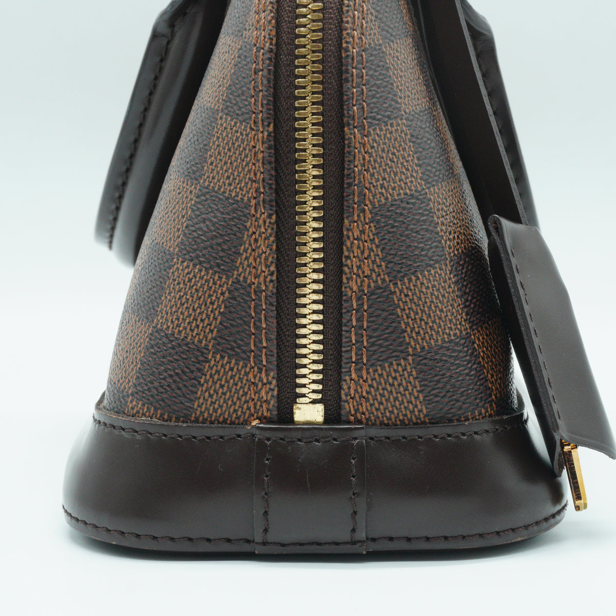 Louis Vuitton	Alma BB Damier Ebene GHW