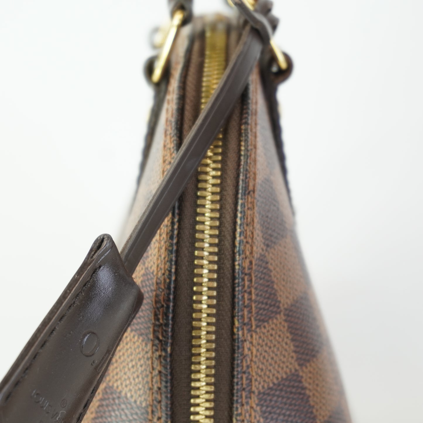 Louis Vuitton	Alma BB DE GHW