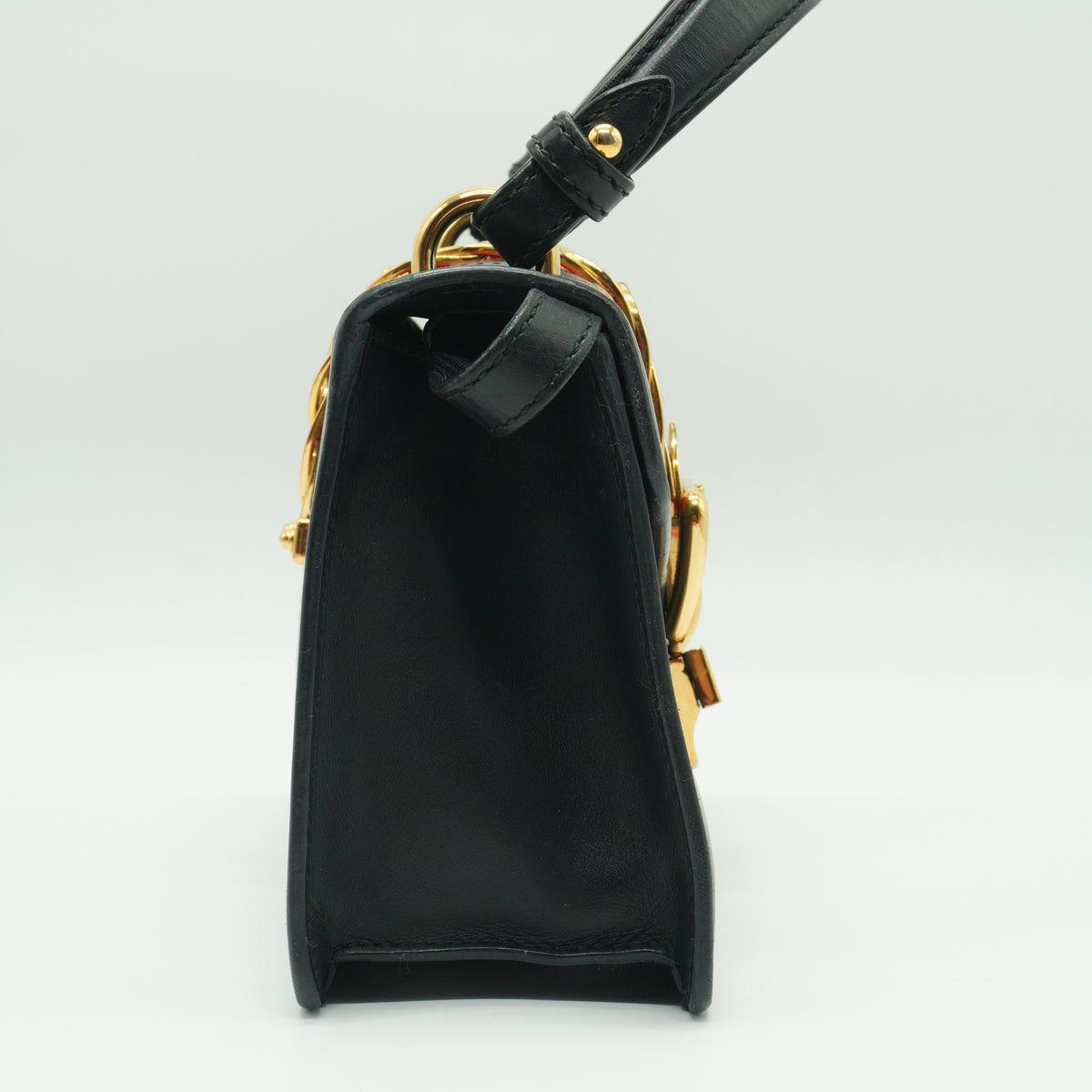 Gucci	Sylvie Leather Mini Black Bag GHW