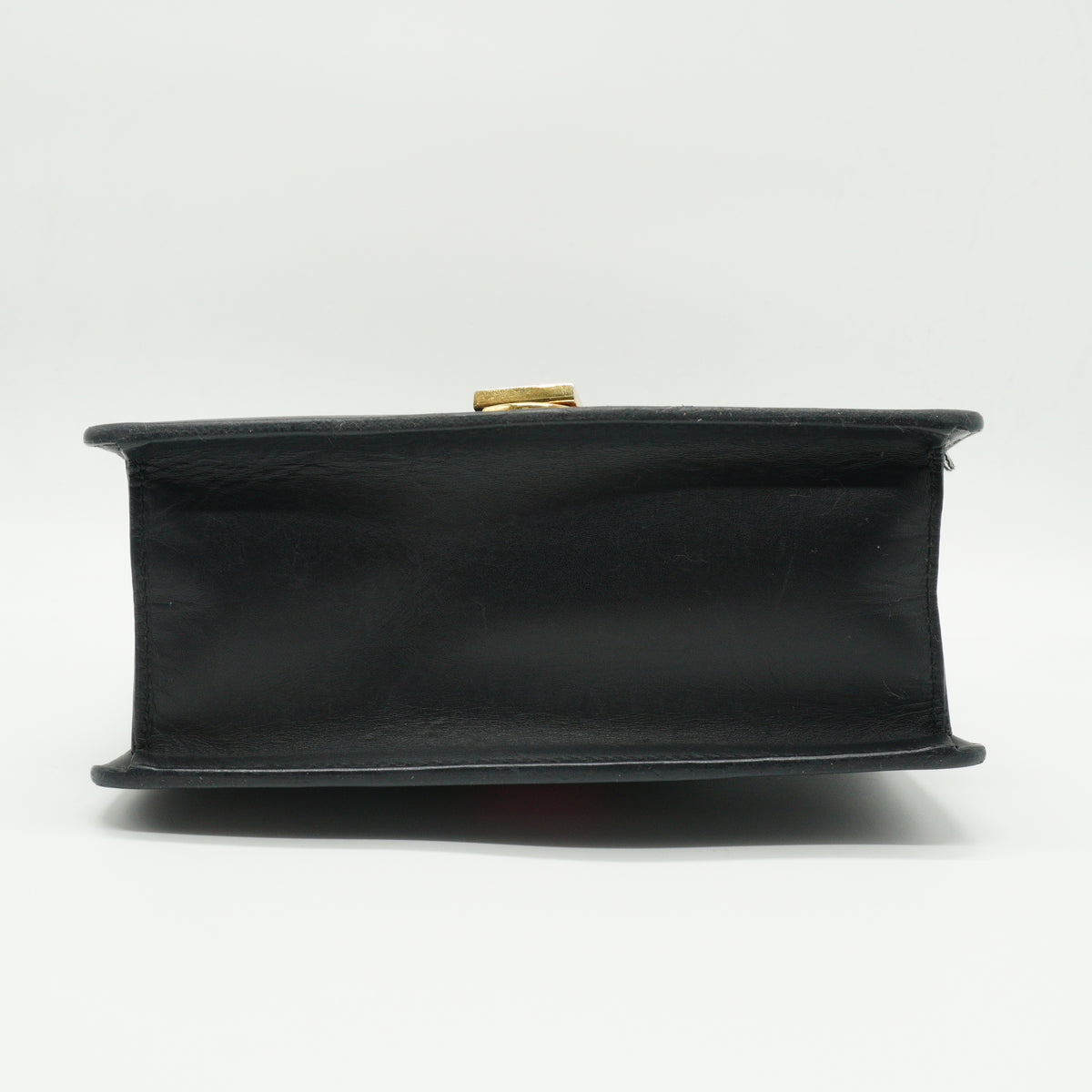 Gucci	Sylvie Leather Mini Black Bag GHW