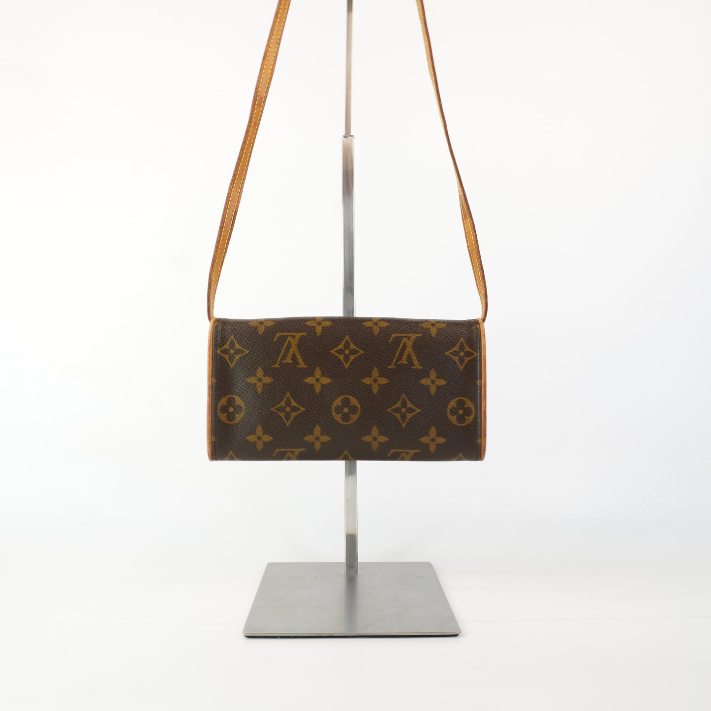 Louis Vuitton Pochette Mono