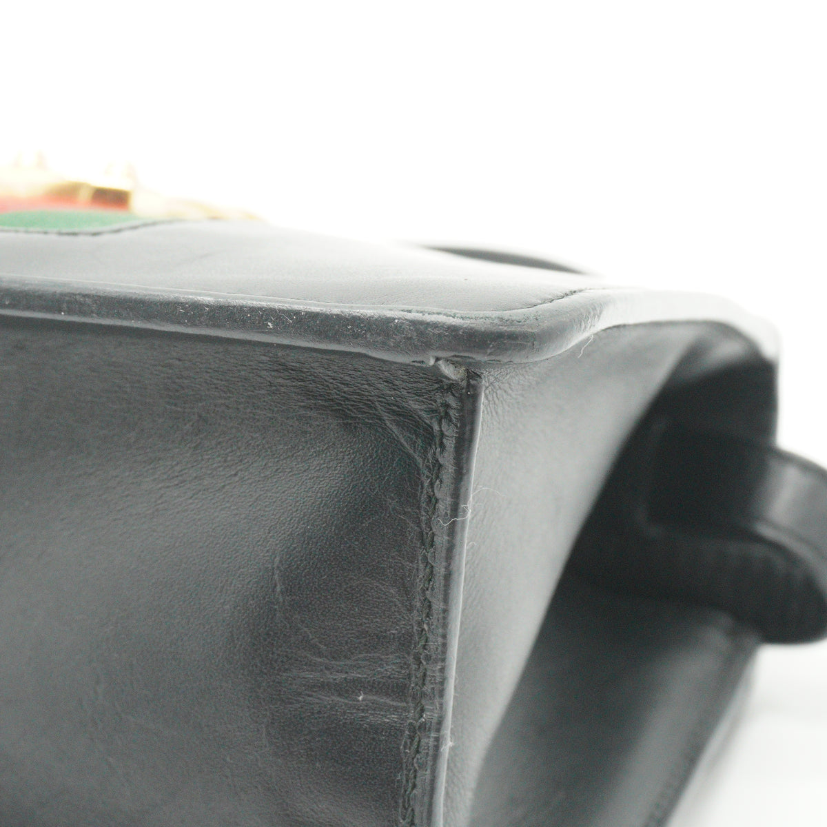 Gucci	Sylvie Leather Mini Black Bag GHW