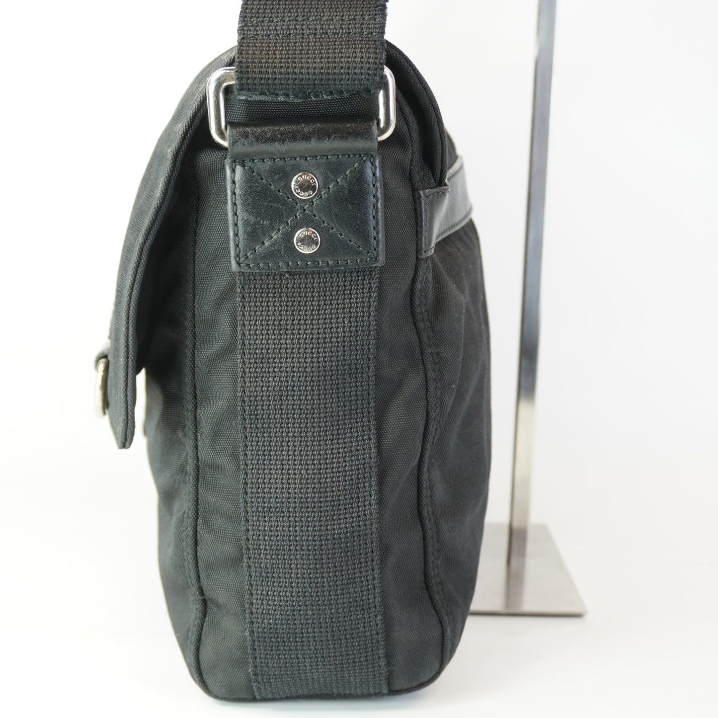 Gucci Sherry Line Black Canvas Crossbody Messenger Bag Medium SHW