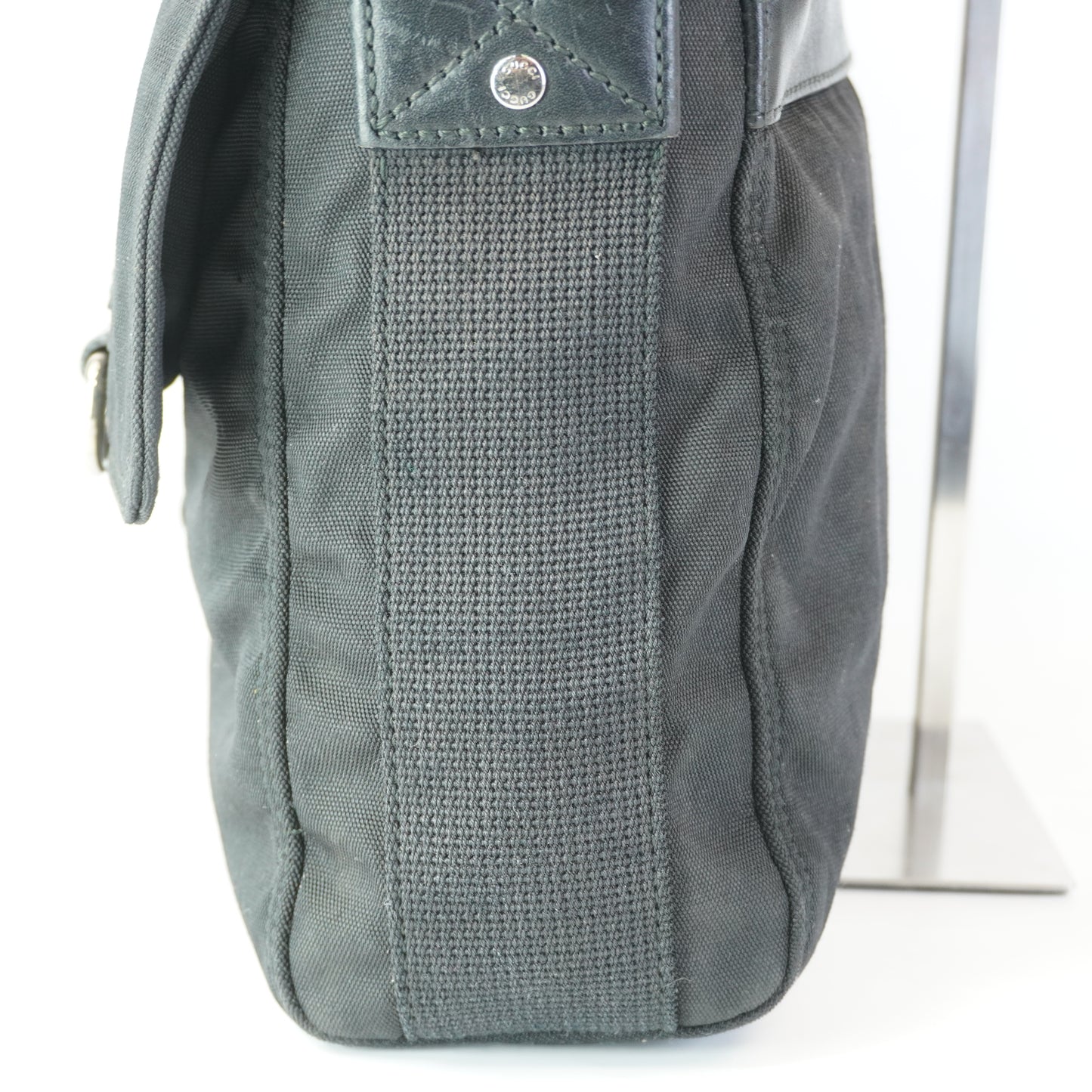 Gucci Sherry Line Black Canvas Crossbody Messenger Bag Medium SHW