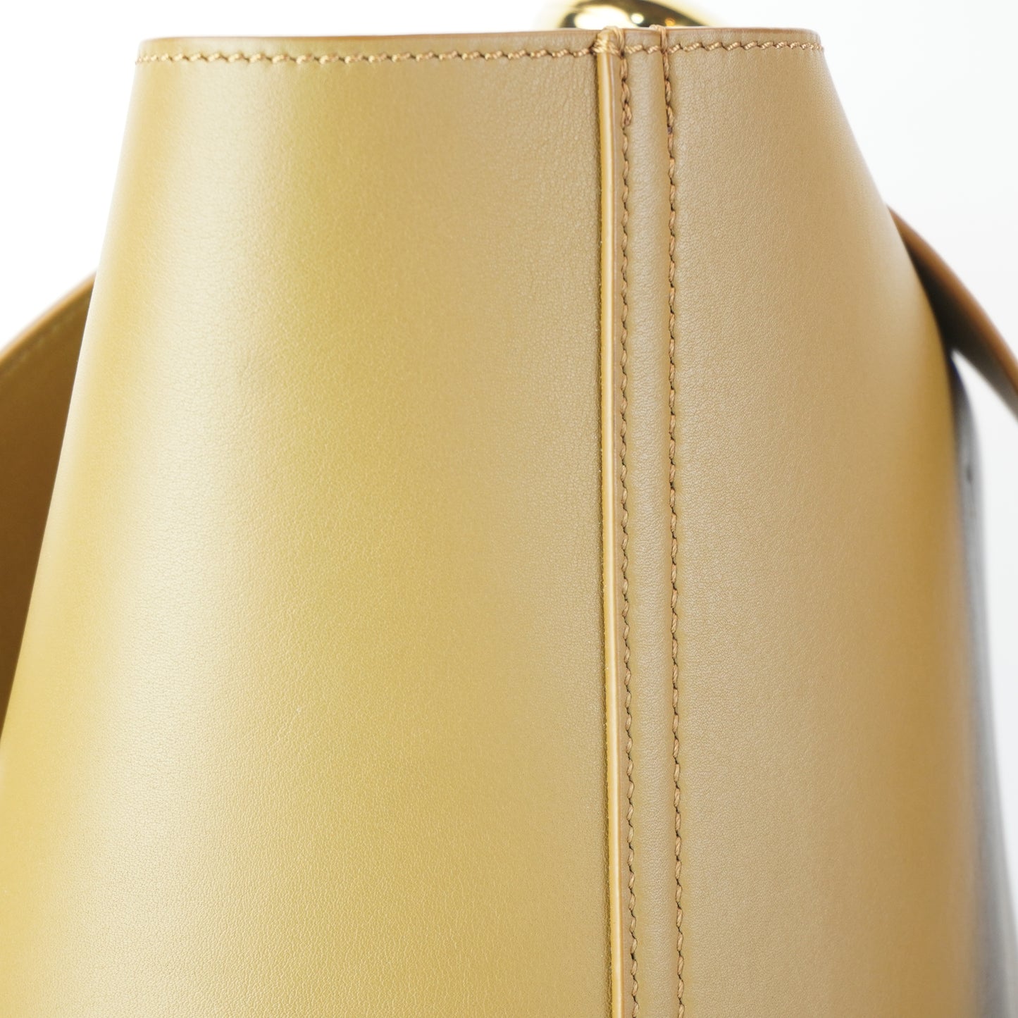 Loewe Pebble Bucket Bag Brown GHW