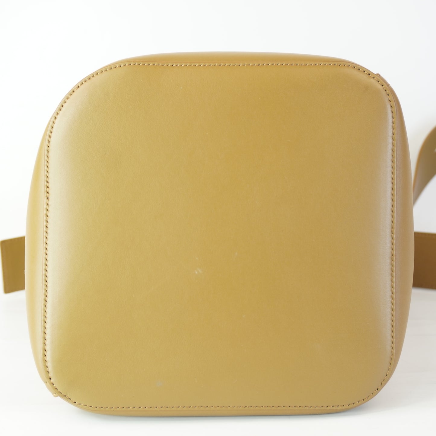Loewe Pebble Bucket Bag Brown GHW