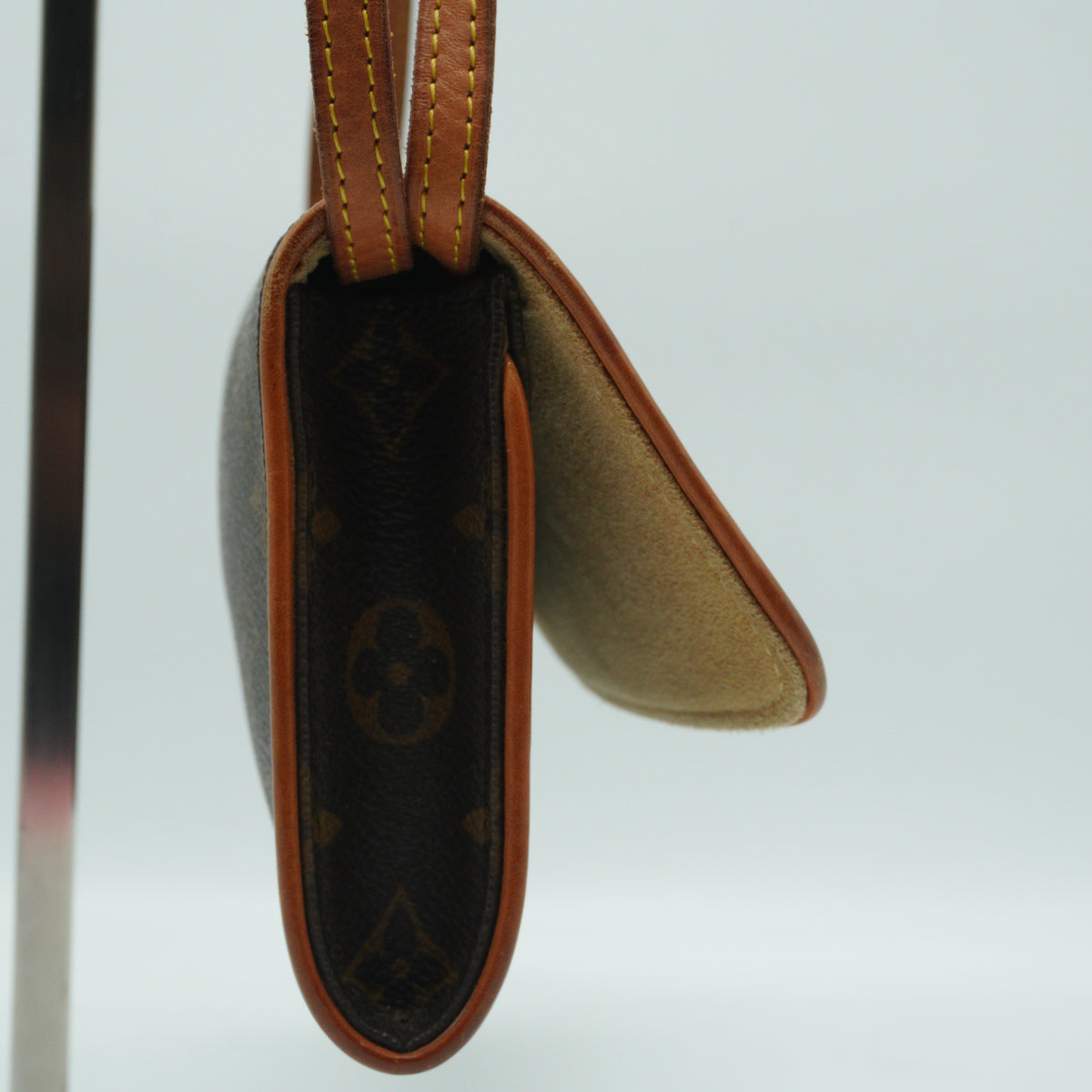 Louis Vuitton Monogram Pochette Twin GM GHW