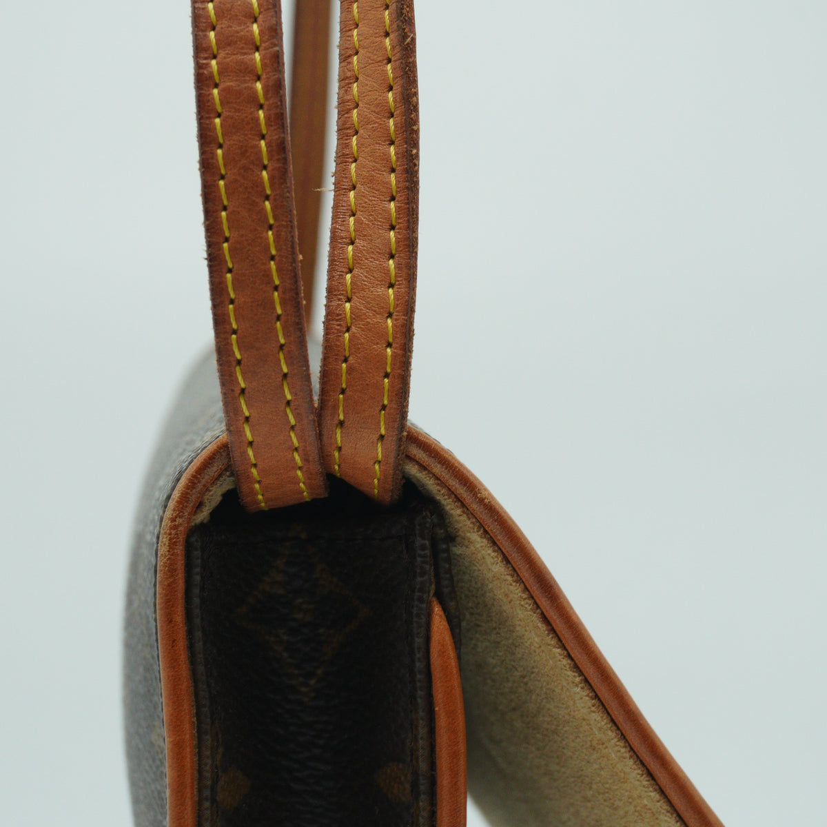 Louis Vuitton Monogram Pochette Twin GM GHW