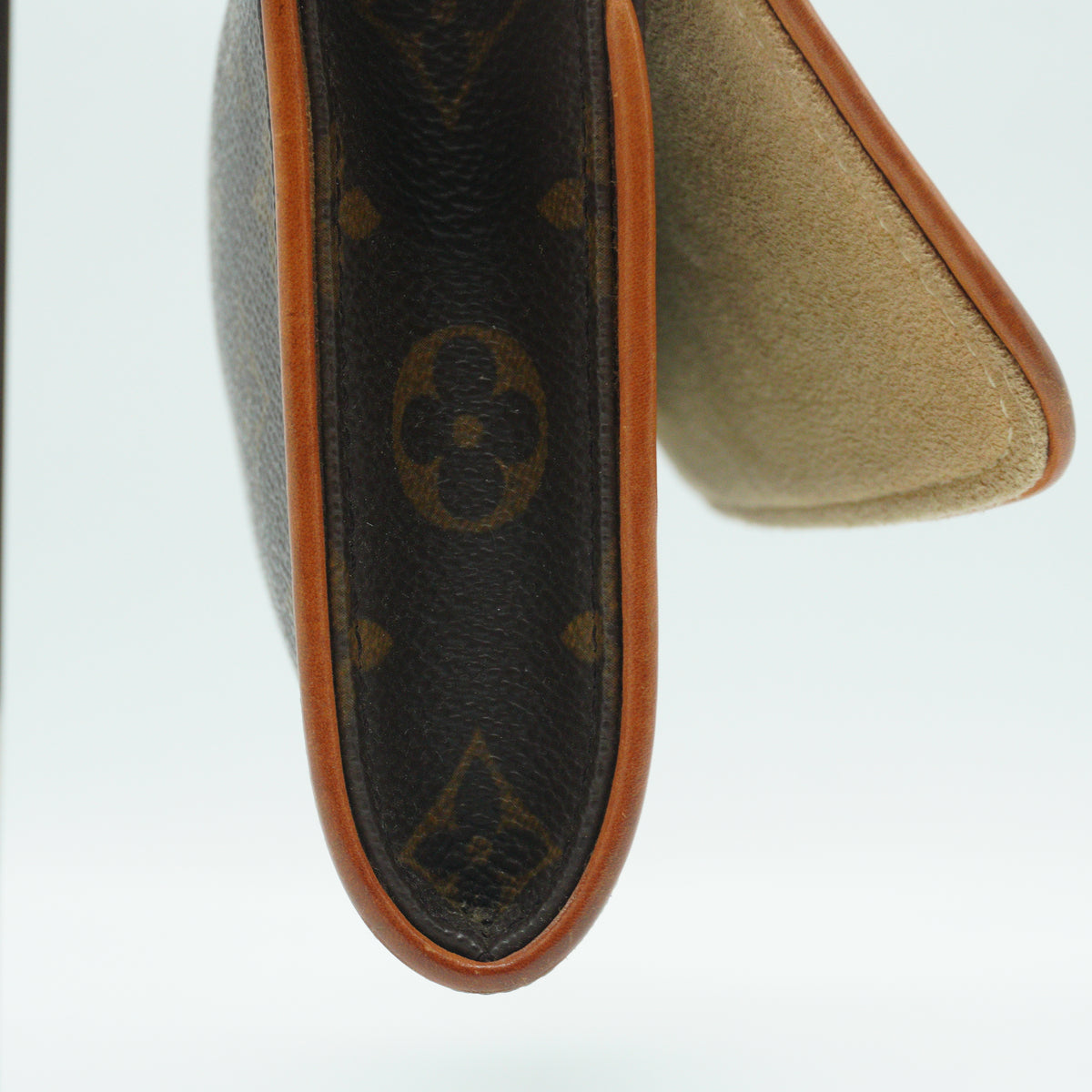 Louis Vuitton Monogram Pochette Twin GM GHW