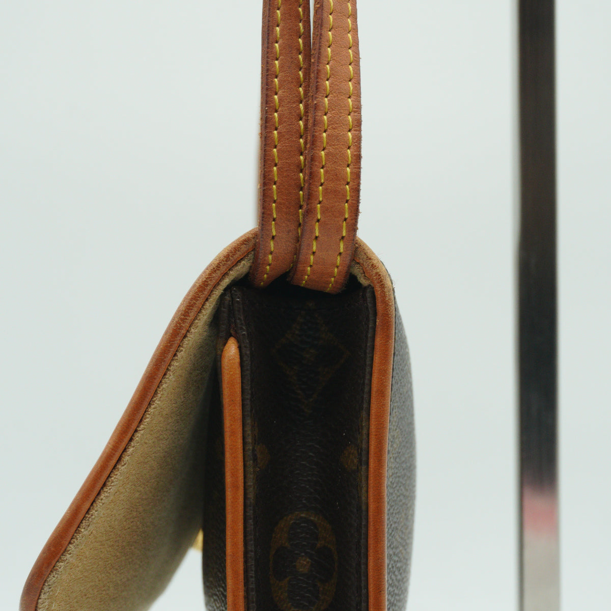 Louis Vuitton Monogram Pochette Twin GM GHW