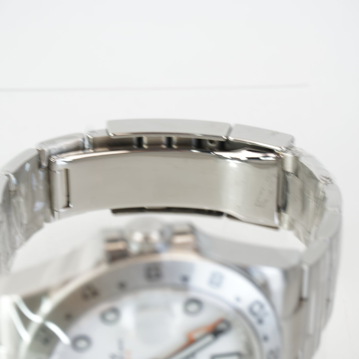 EXPLORER II WHITE DIAL STAINLESS STEEL OYSTER BRACELET S/N: 3D5648D7 #226570 CARD CERTIFICATE BOX