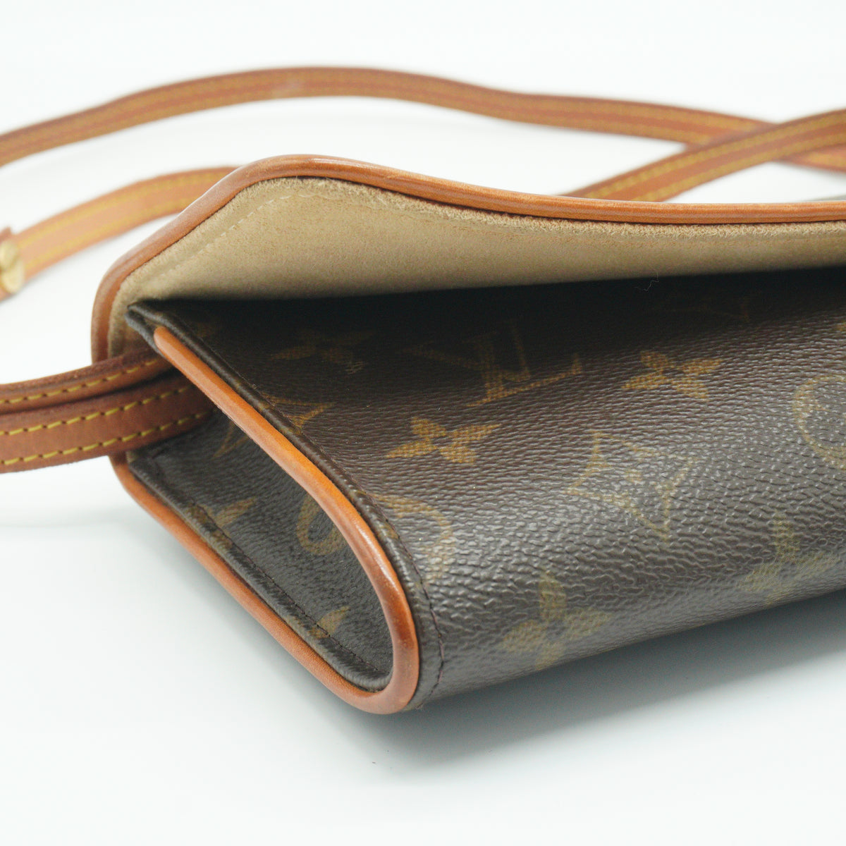 Louis Vuitton Monogram Pochette Twin GM GHW