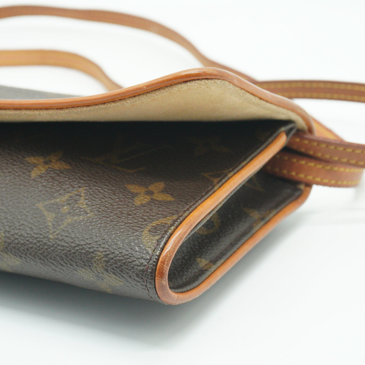 Louis Vuitton Monogram Pochette Twin GM GHW