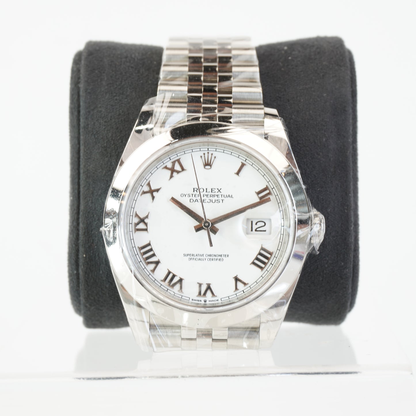 DATEJUST 41MM WHITE ROMAN SMOOTH BEZEL ALL STEEL JUBILEE WITH REHAUT S/N: R40169138 #126300 CARD CERTIFICATE, BOX