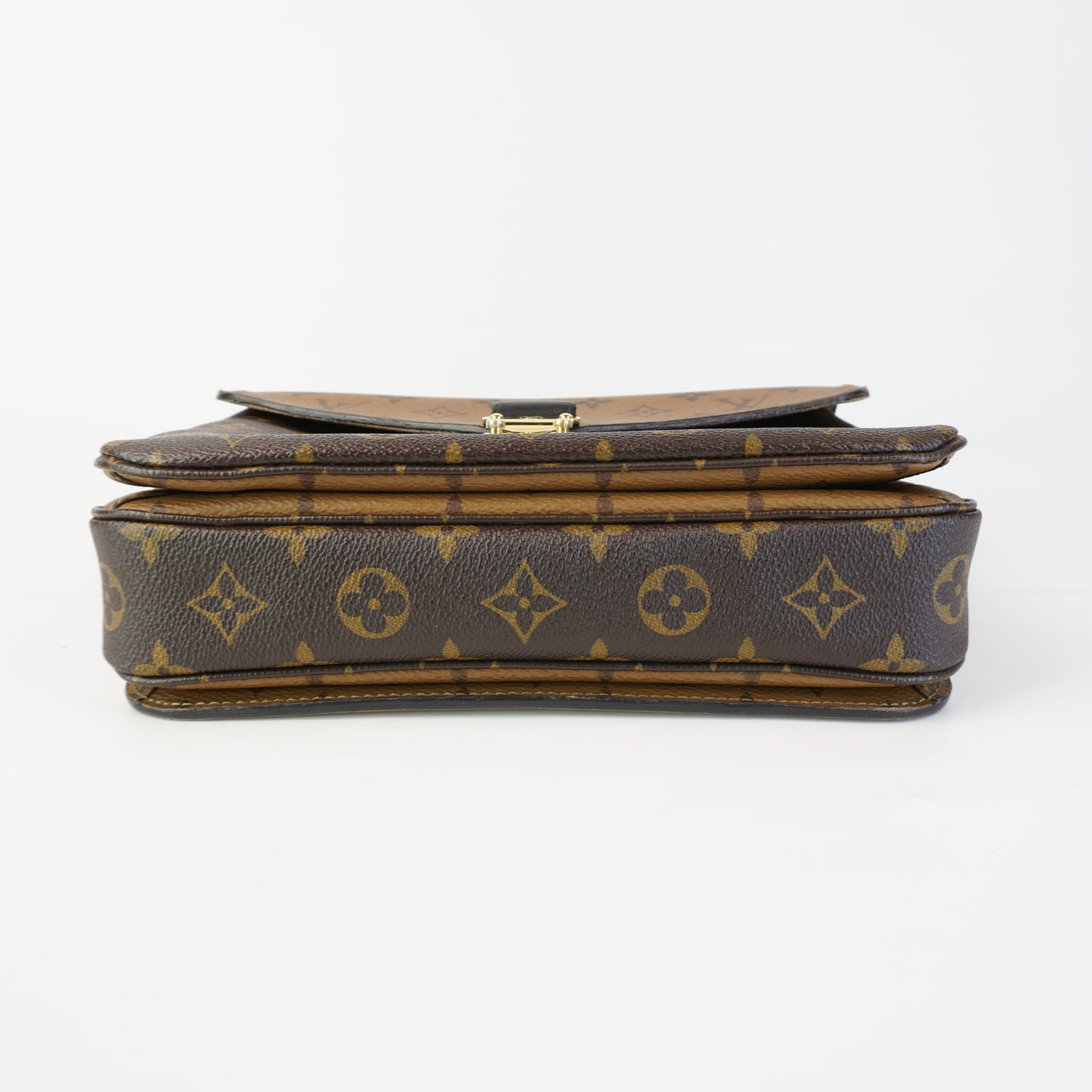 Louis Vuitton	Pochette Metis Reverse Mono Canvas