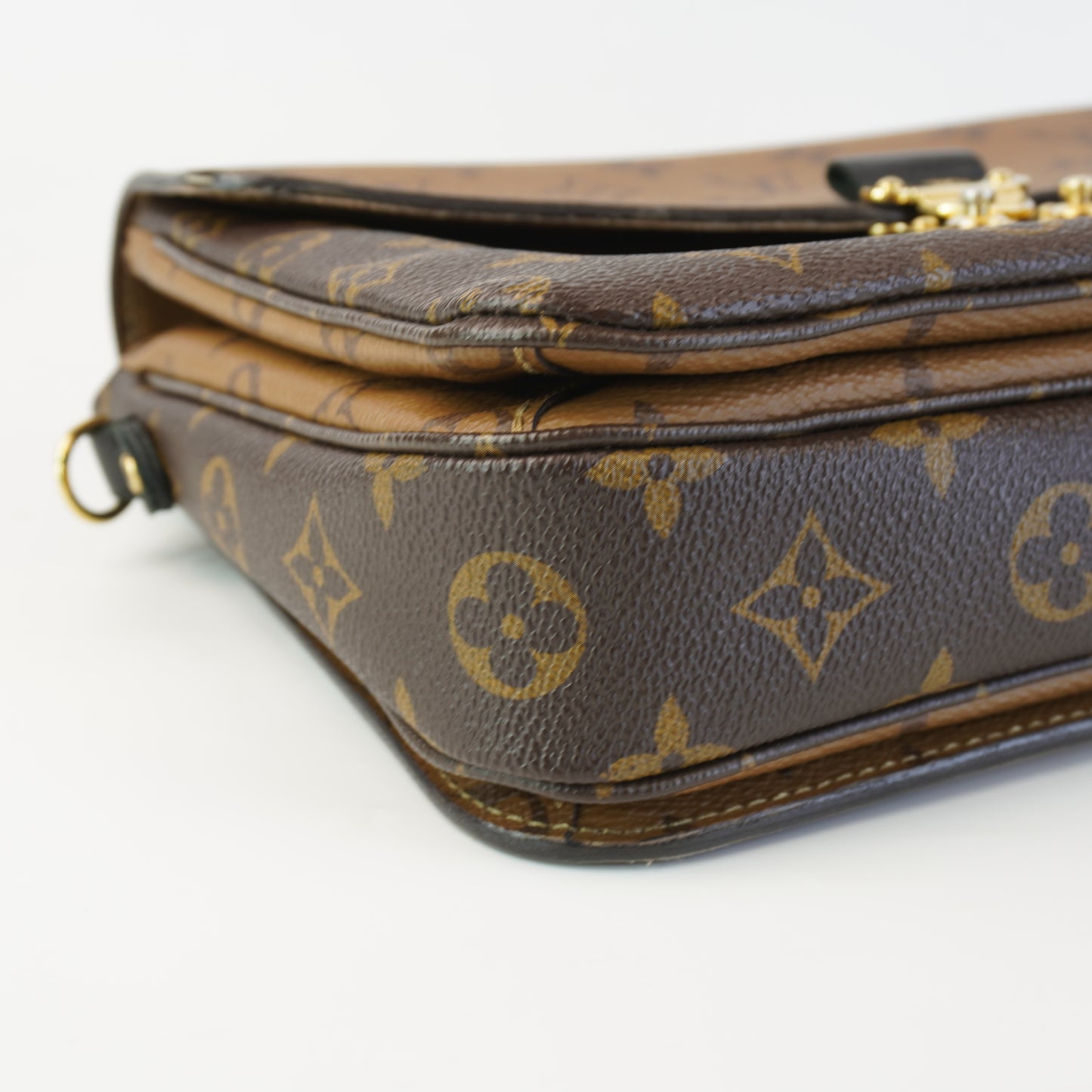 Louis Vuitton	Pochette Metis Reverse Mono Canvas