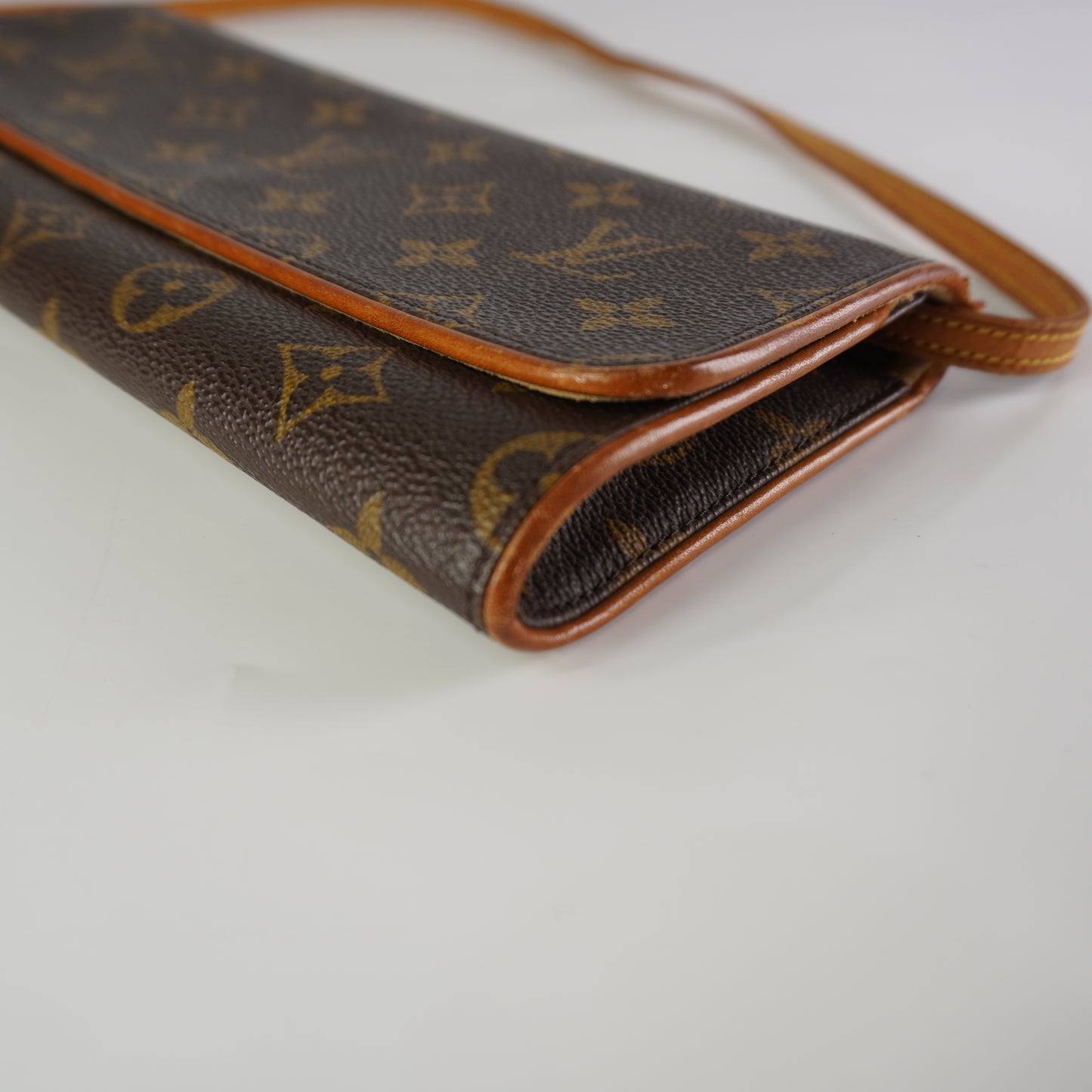 Louis Vuitton	Monogram Pochette