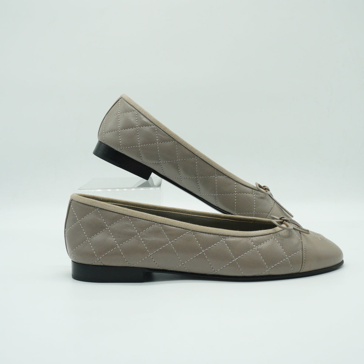 Chanel	Ballet Flats size37