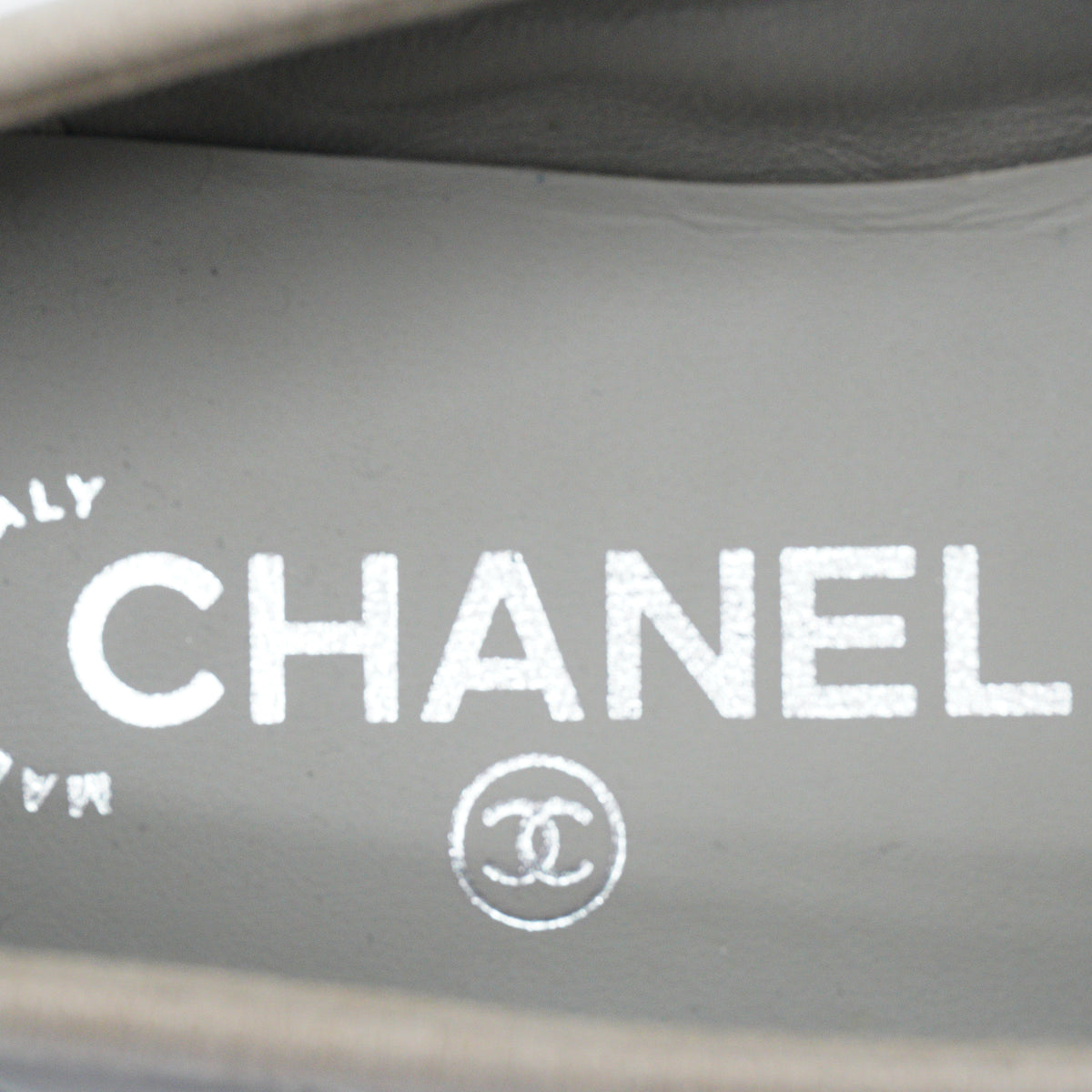 Chanel	Ballet Flats size37