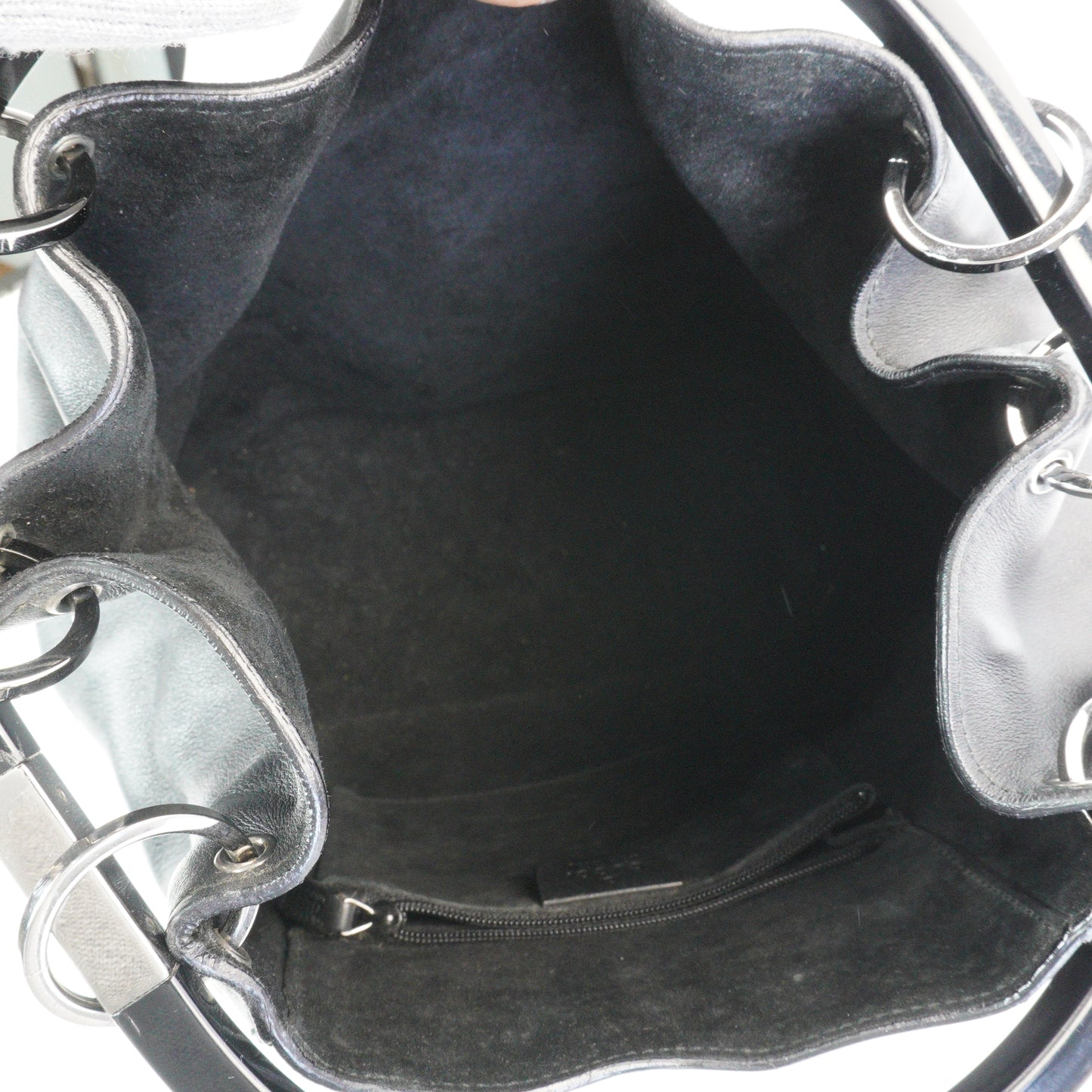 Gucci Calfskin Ring Bucket Bag Black MHW Medium