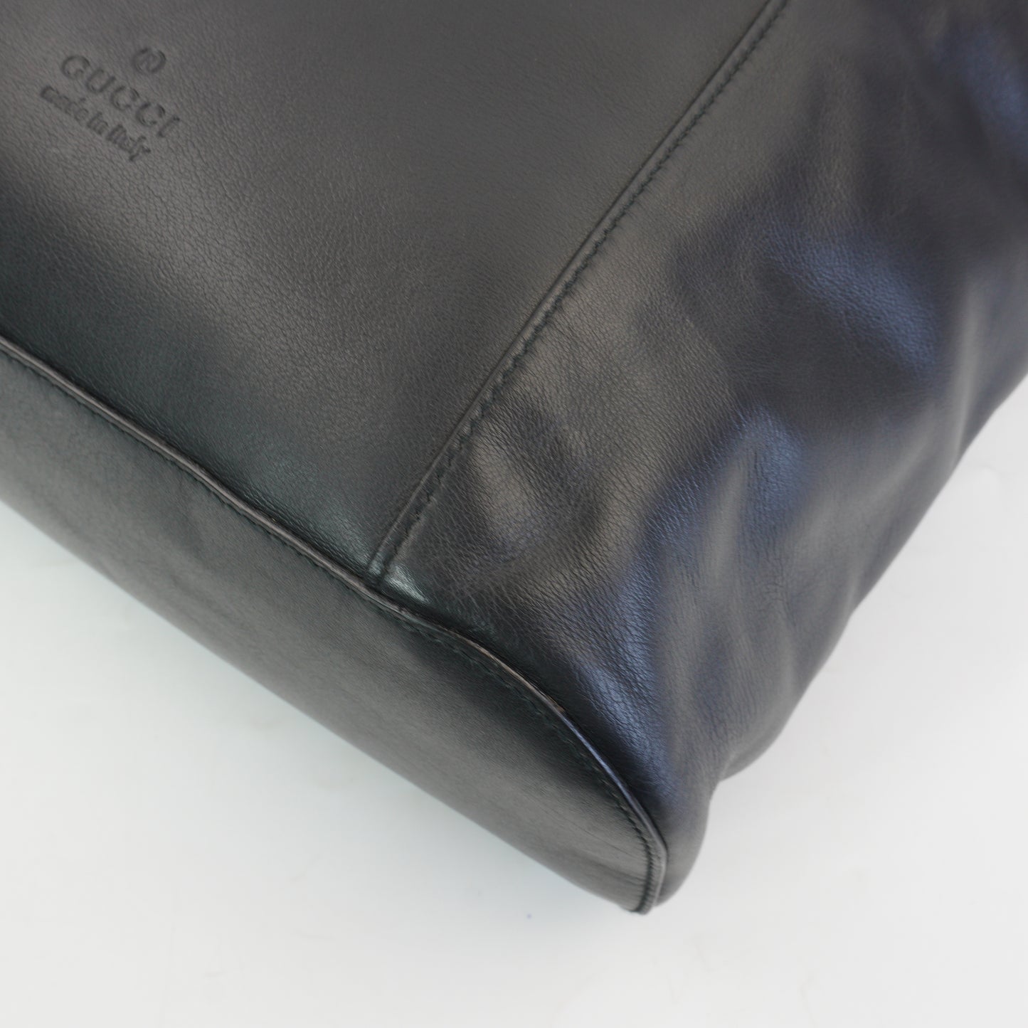 Gucci Calfskin Ring Bucket Bag Black MHW Medium